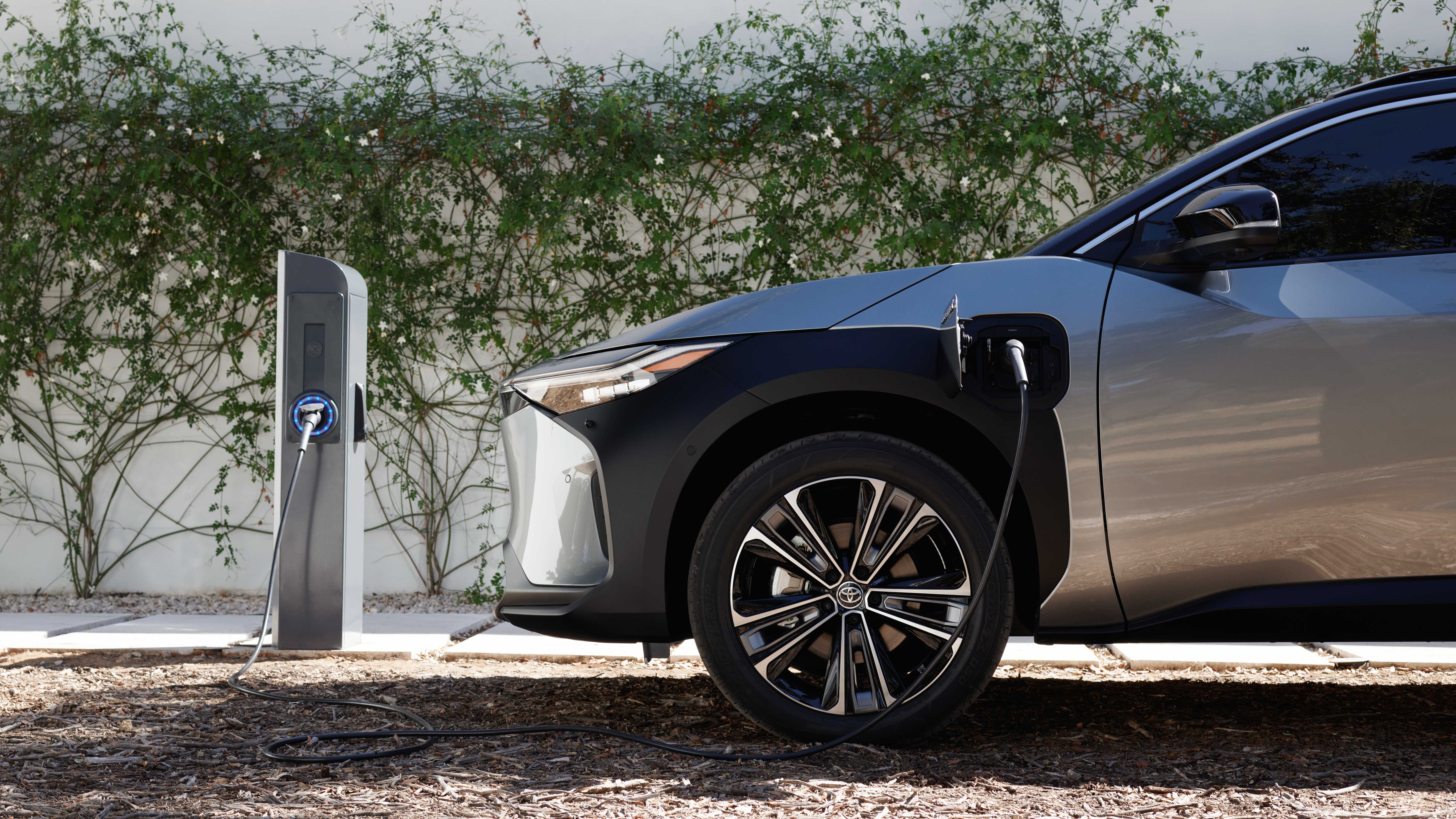 Toyota elbil for alle | Toyota Norway