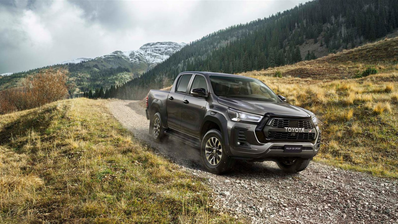 TOYOTA HILUX GR SPORT